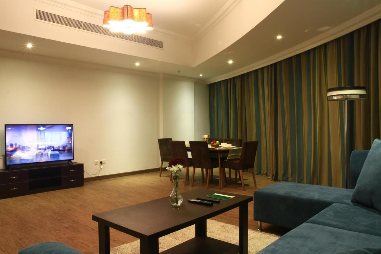 Magnum Hotel & Suites West Bay Doha Exteriör bild