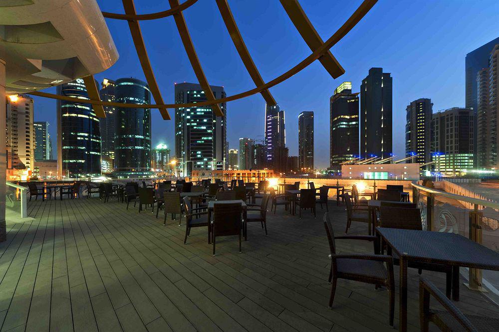 Magnum Hotel & Suites West Bay Doha Exteriör bild