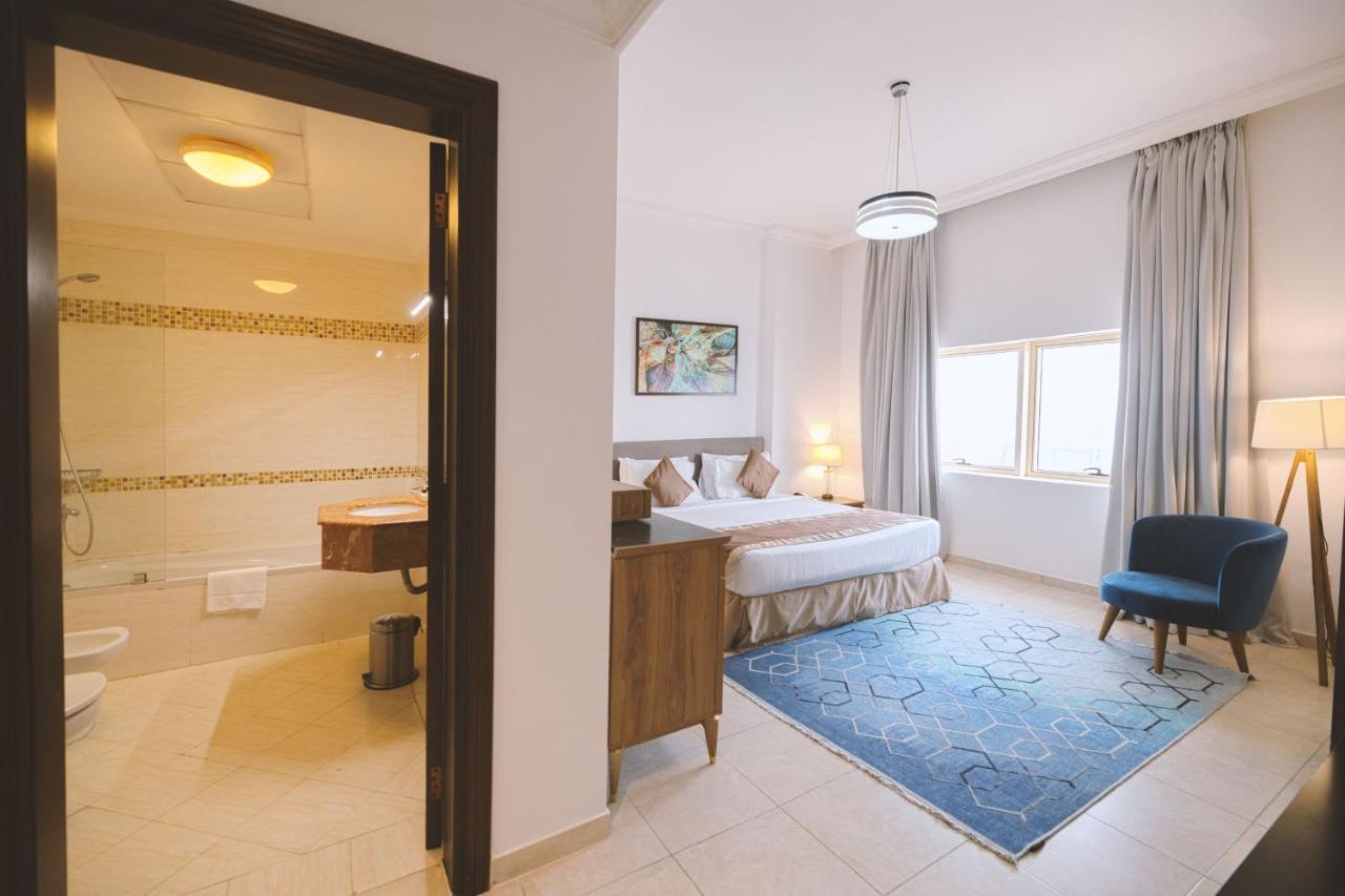 Magnum Hotel & Suites West Bay Doha Exteriör bild