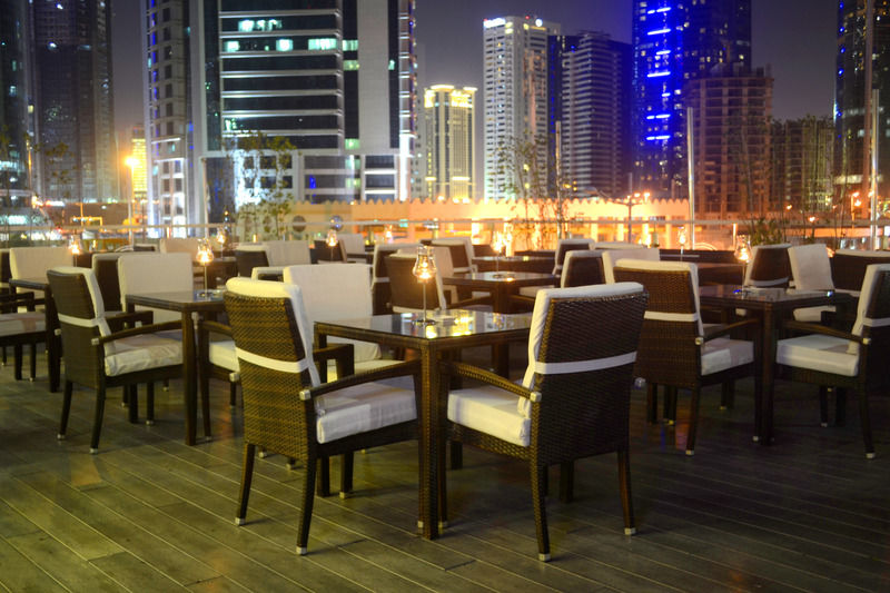 Magnum Hotel & Suites West Bay Doha Exteriör bild