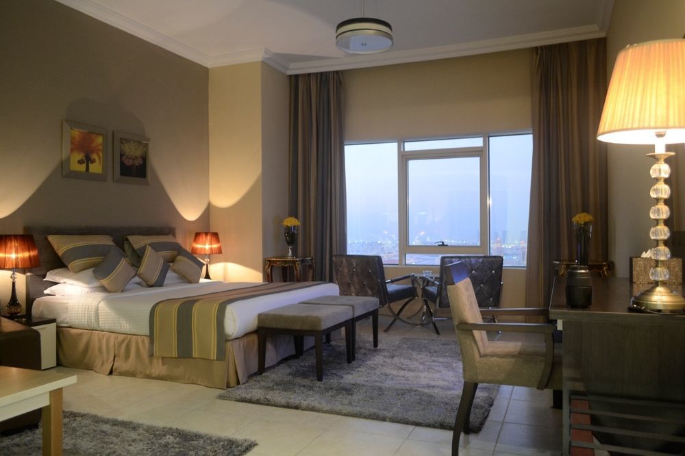 Magnum Hotel & Suites West Bay Doha Exteriör bild